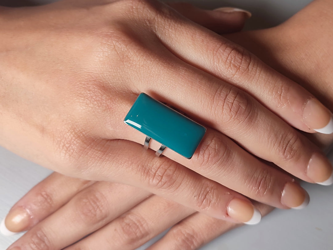 Teal blue ring. Fashion dress ring. Cocktail statement ring