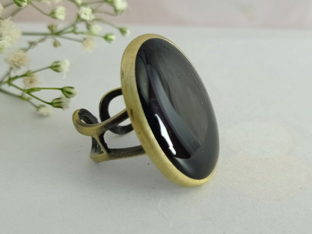 Glossy black ring