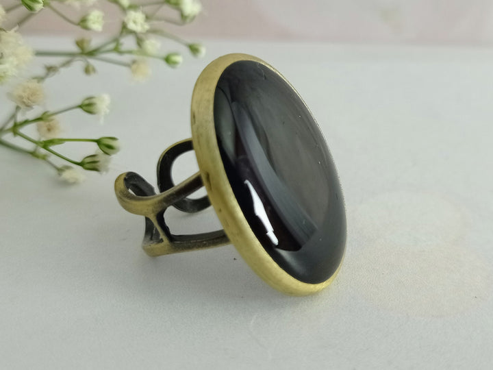 Glossy black ring