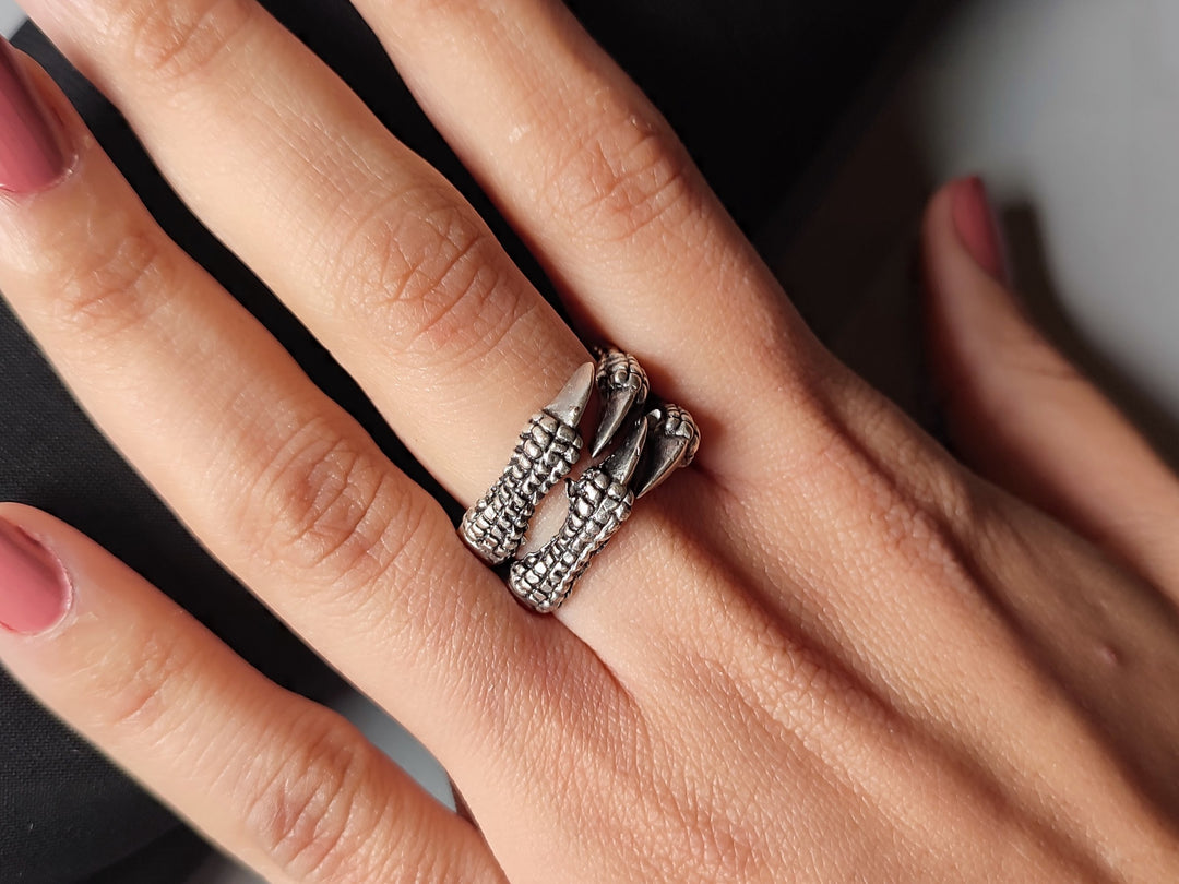 silver claw ring