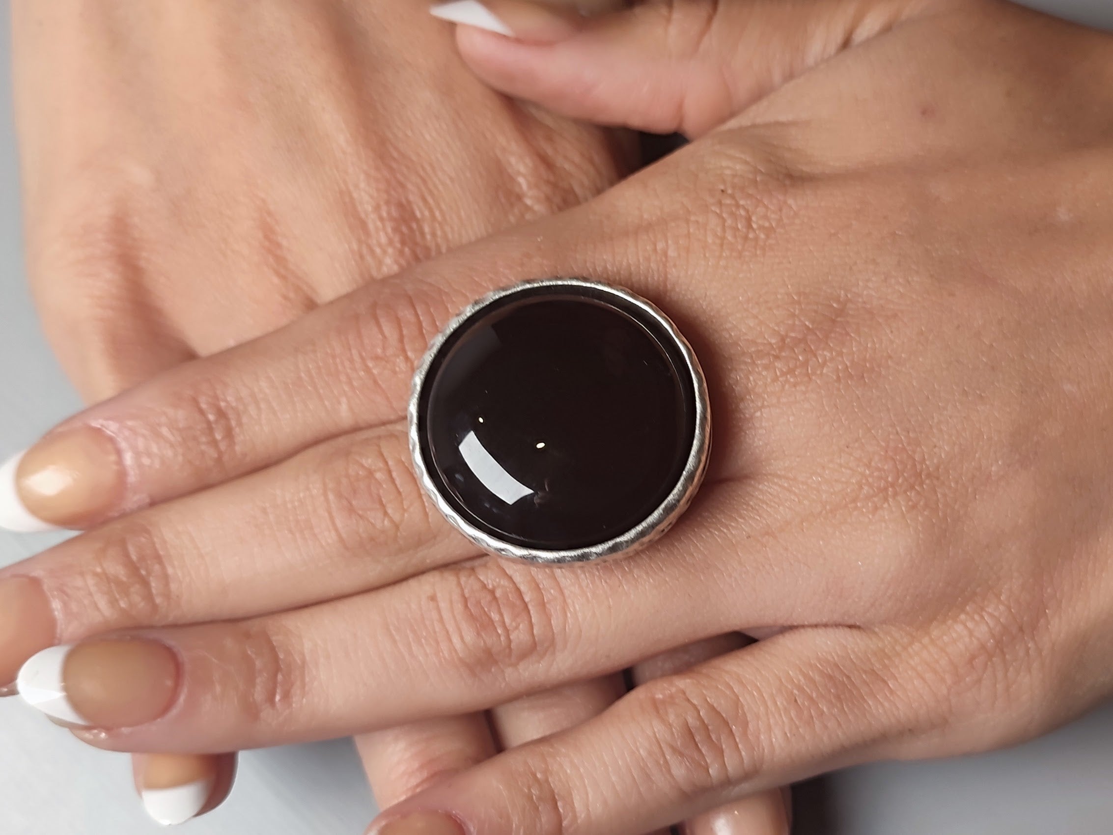 Black onyx online rings for women