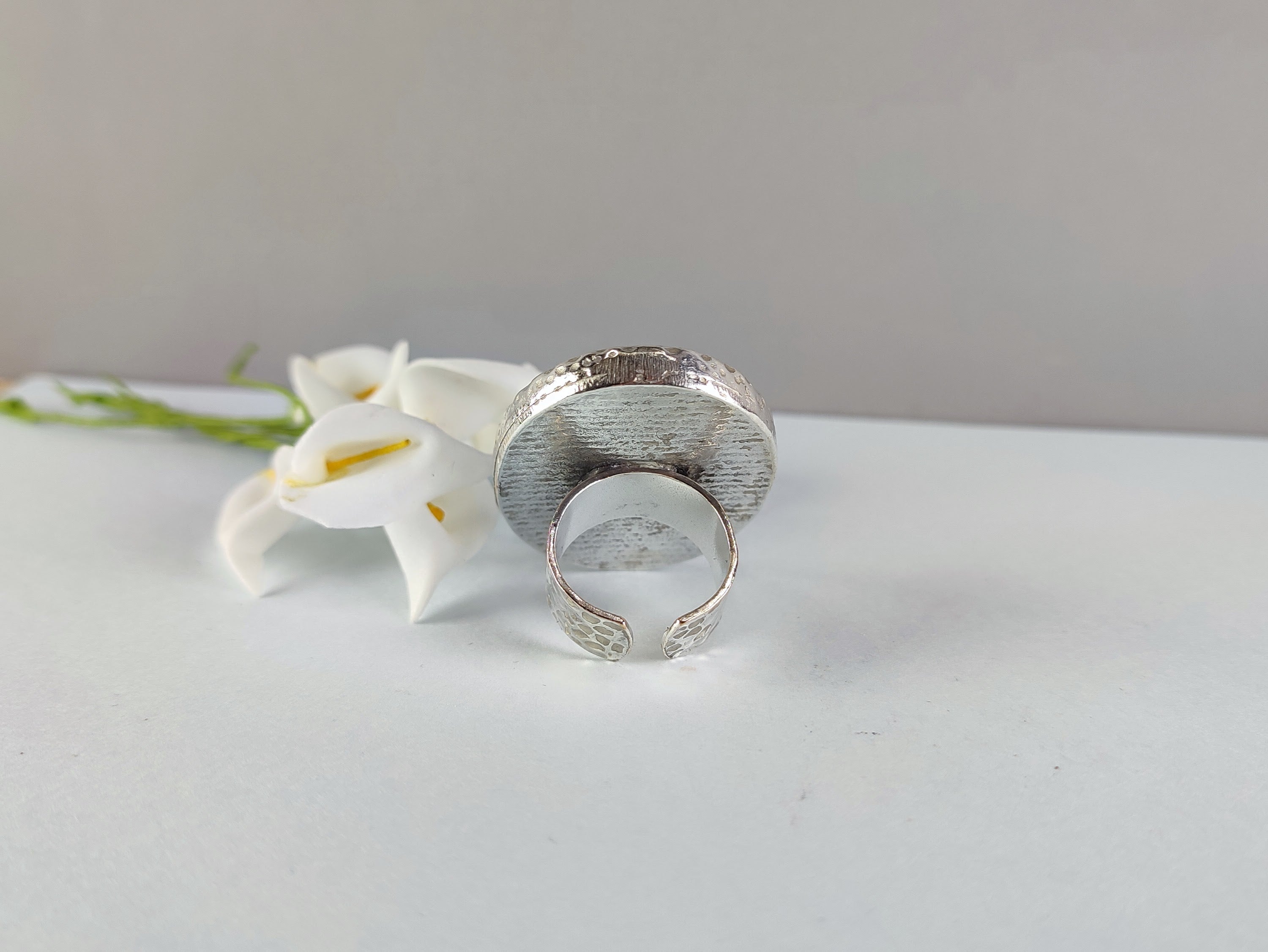Silver Leopard Print Statement Ring "Hadlee"