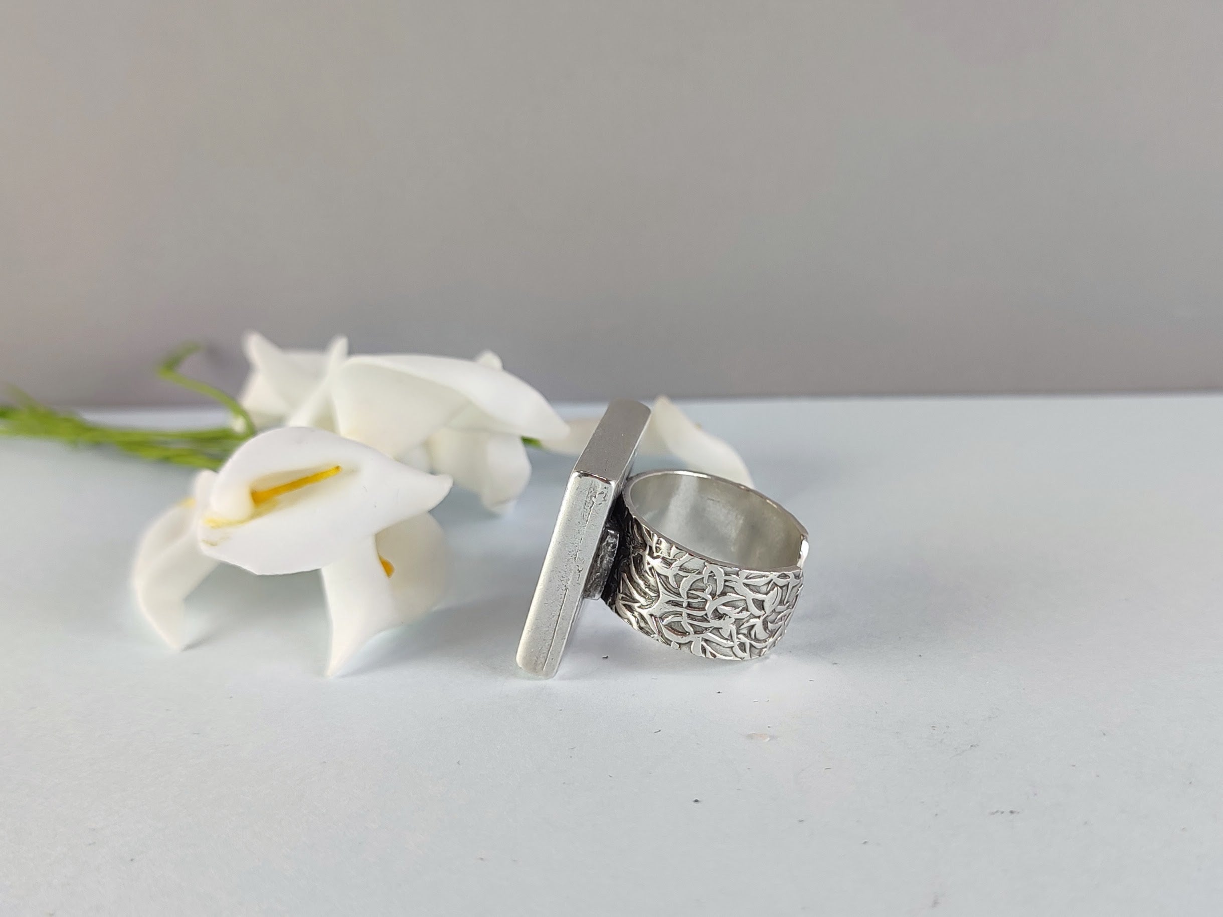 Tiger Print Square Statement Ring "Jenna" Secondary image