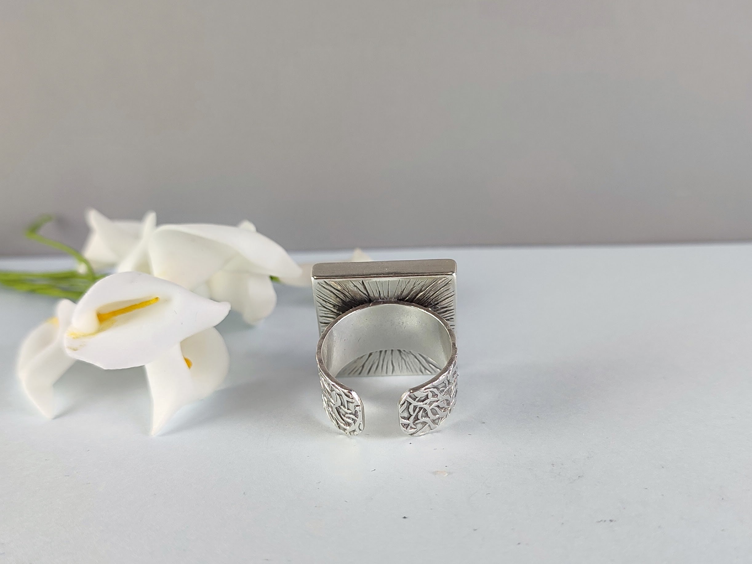 Square Silver Leopard Print Statement Ring "Haisley"