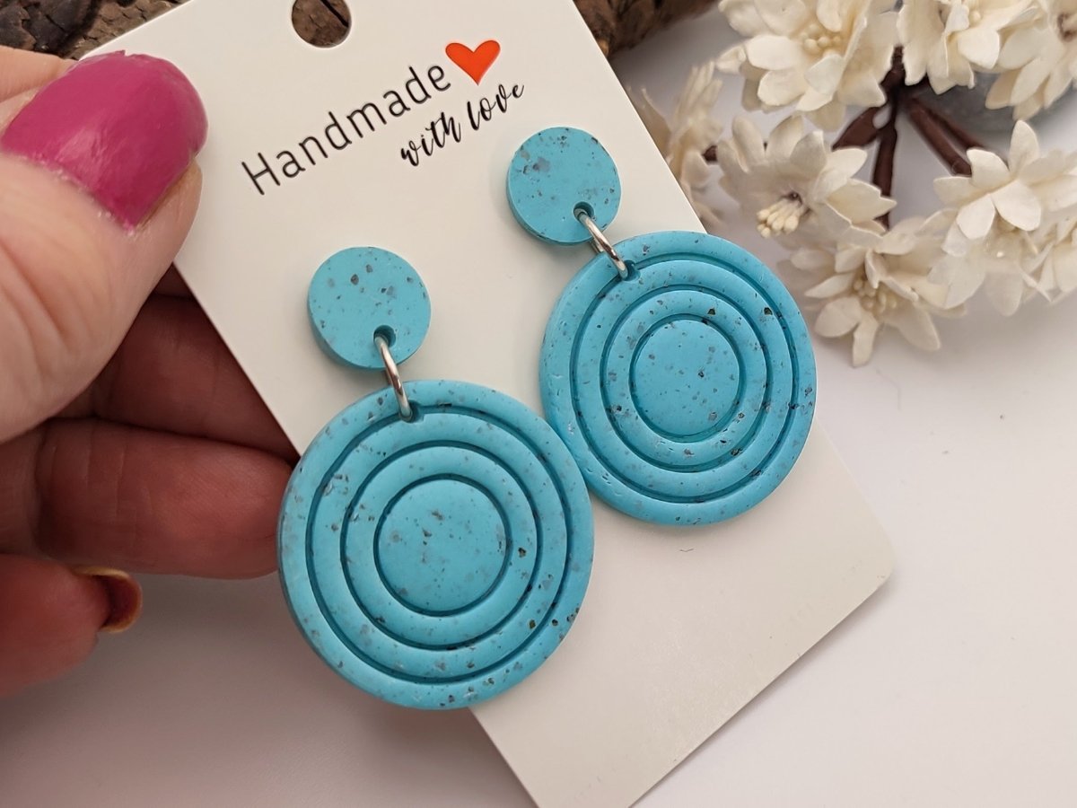 Concentric large round pale blue earrings Secondary image