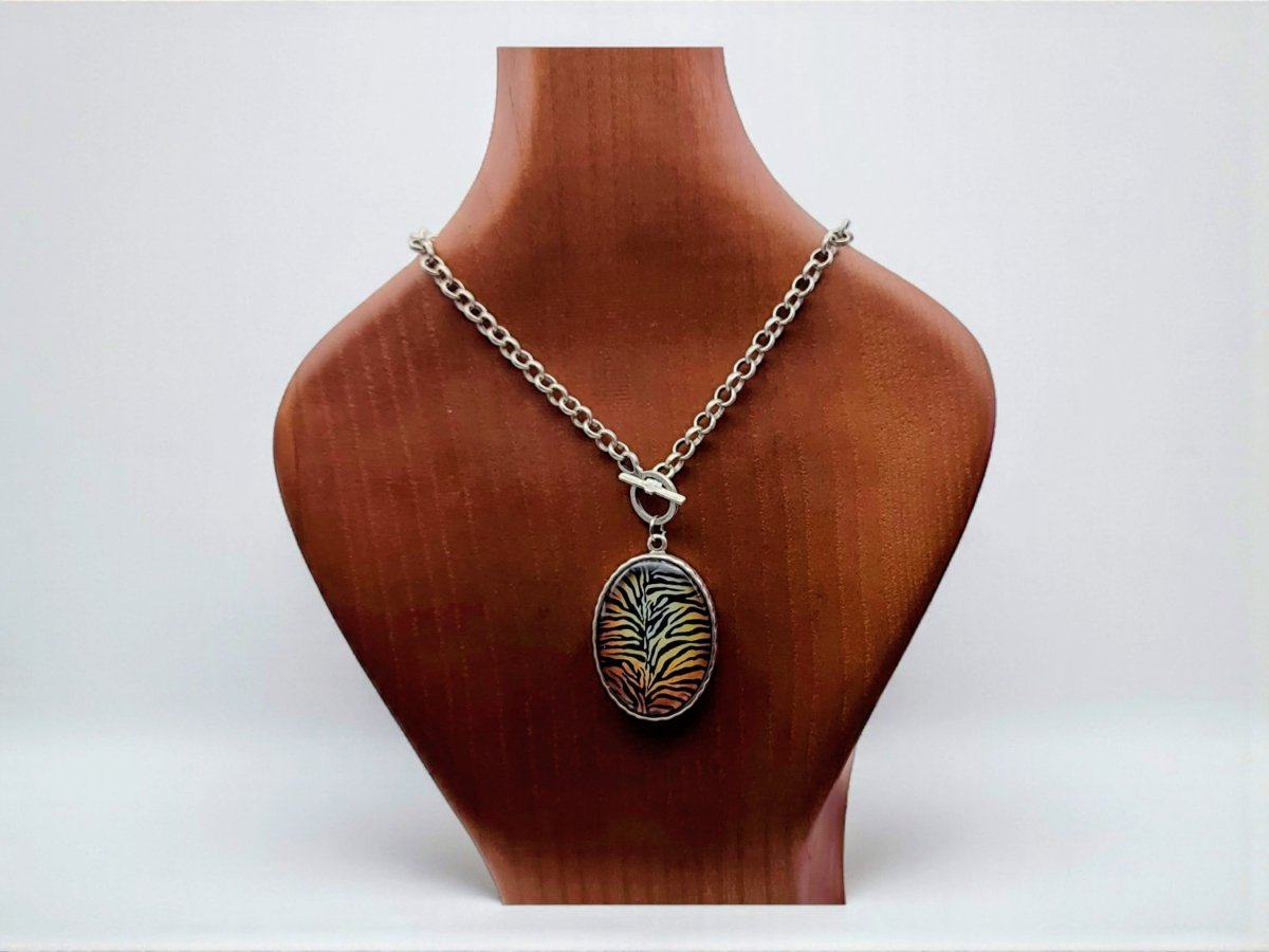Tiger Animal Print Pendant Necklace "Fierce" Secondary image