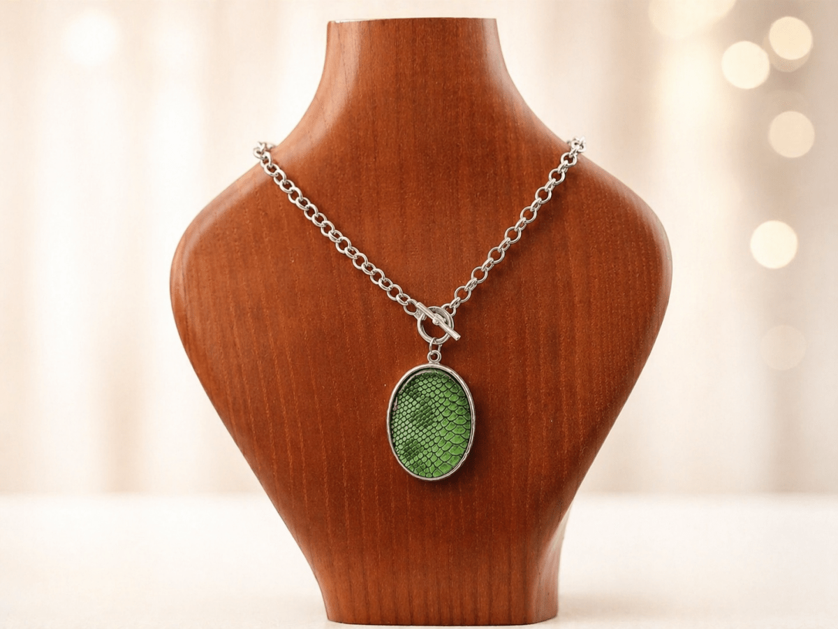 Green Snakeskin Print Pendant Necklace "Scale" Secondary image
