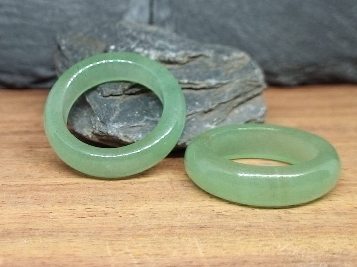 Aventurine stone ring | Green Aventurine ring | Natural stone ring | Taurus birthstone ring | Green stone ring | Green wedding band