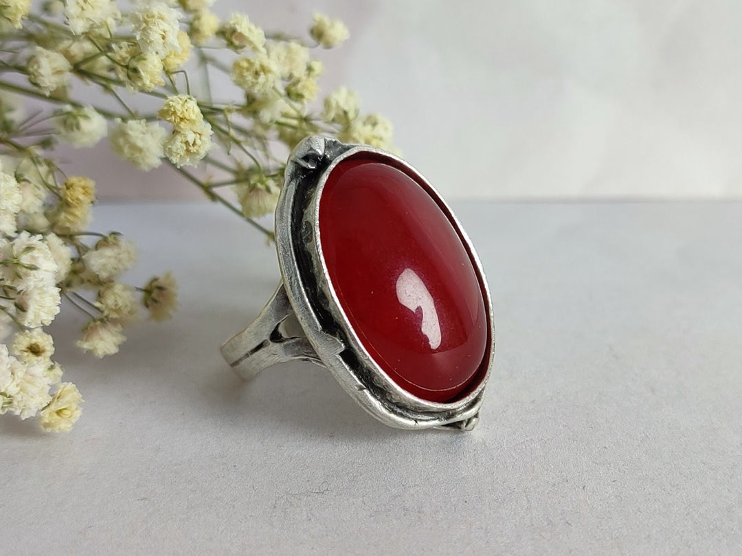 Dark red Jade ring, antique silver jade cocktail ring, vintage style silver ring