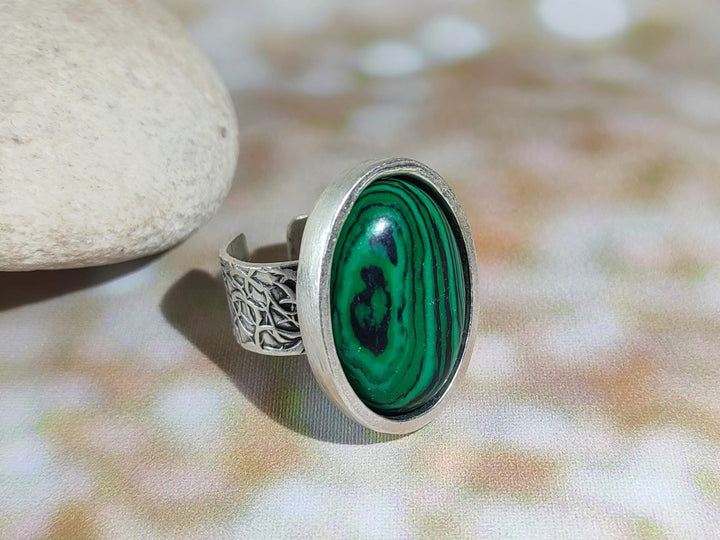 Malachite ring, green stone ring, green oval cocktail ring, Adjustable green Statement ring, Green dress ring