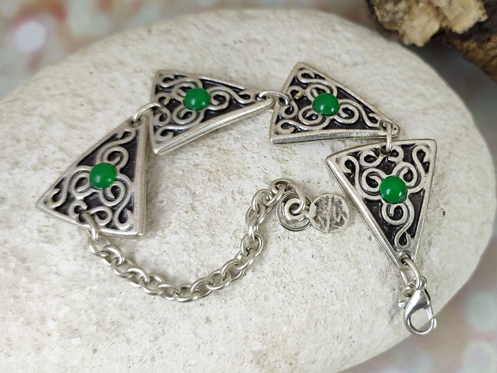 Silver bracelet with green jade, boho ethnic silver jade bracelet, Turkish silver coin bracelet, green stone bracelet